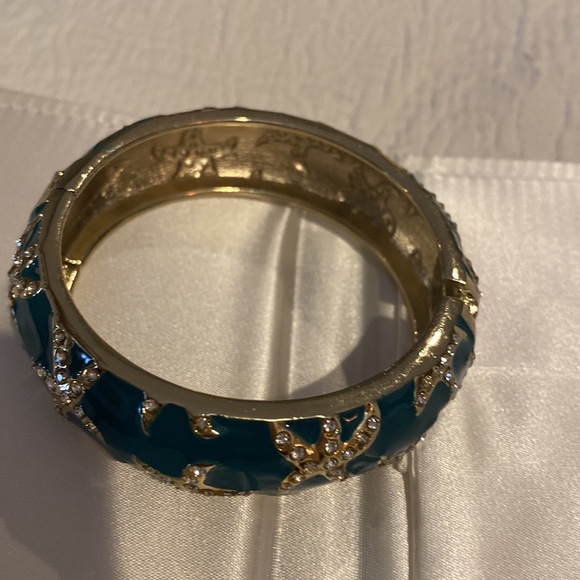 Bracelet - Picture 4 of 7